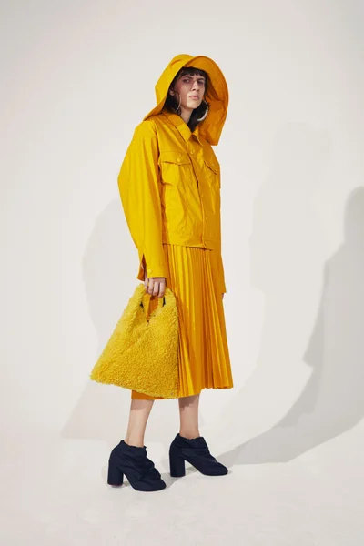 Look 2